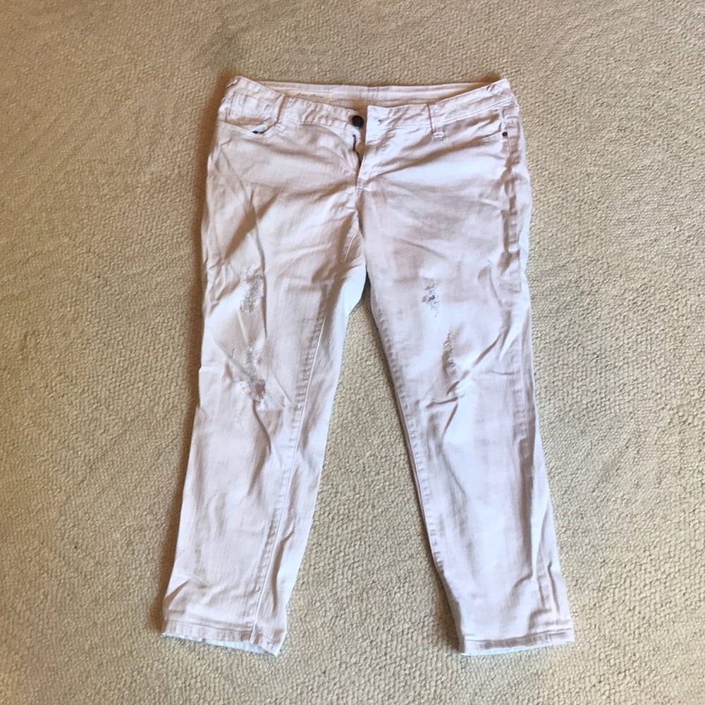 Slightly cropped white skinny jeans